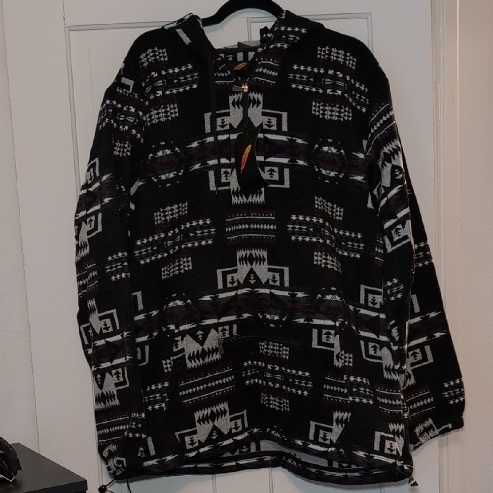 Ativa Black and White Patterned Hoodie